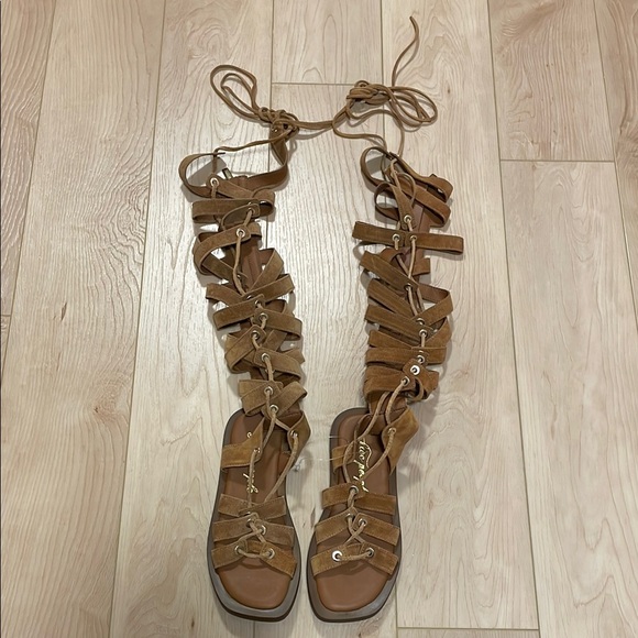 Free People Genuine Suede Sun-Chaser Tall Gladiator Sandals, sz 36 / 5.5 - Picture 6 of 16